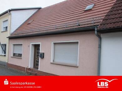 Reihenmittelhaus zum Kauf 76.000 € 4 Zimmer 85 m² 421 m² Grundstück Gröbzig Gröbzig 06388