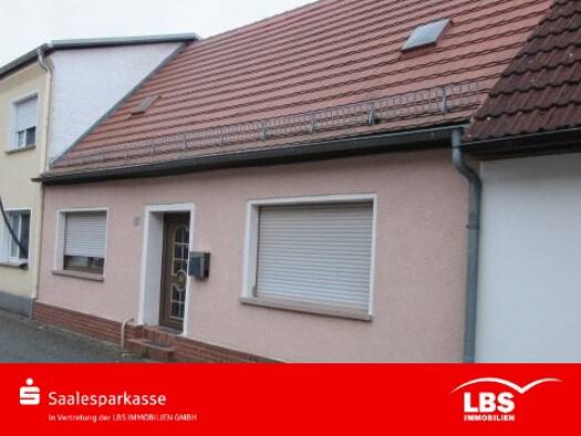 Reihenmittelhaus zum Kauf 76.000 € 4 Zimmer 85 m² 421 m² Grundstück Gröbzig 06388