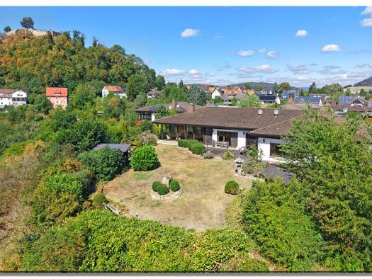 Einfamilienhaus zum Kauf 790.000 € 10 Zimmer 343 m² 10.748 m² Grundstück Gudensberg Gudensberg 34281