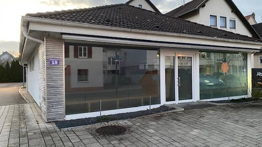Laden zur Miete provisionsfrei 1.200 € 3 Zimmer 143 m² Verkaufsfläche Hauptstraße 19 Allmendingen 89604