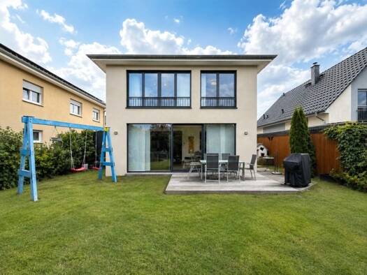Einfamilienhaus zum Kauf 1.150.000 € 5 Zimmer 167 m² 374 m² Grundstück frei ab 01.08.2026 Karlshorst Berlin 10318