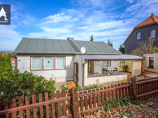 Bungalow zum Kauf 119.000 € 4 Zimmer 85 m² 426 m² Grundstück Neue Straße 16 Gernrode Quedlinburg Ortsteil Gernrode 06485