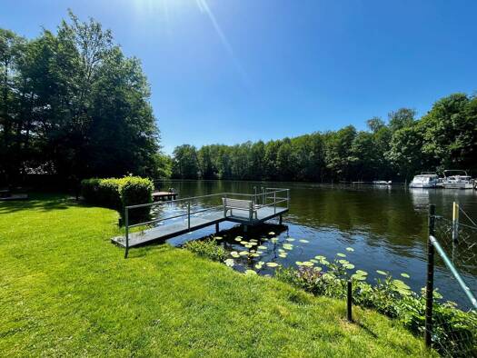 Villa zum Kauf 1.250.000 € 5 Zimmer 350 m² 4.218 m² Grundstück Bindow Heidesee 15754