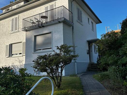 Doppelhaushälfte zur Miete 2.650 € 5,5 Zimmer 150 m² 400 m² Grundstück frei ab 01.10.2026 Innenstadt Baden-Baden 76530