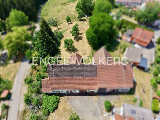 Einfamilienhaus zum Kauf 90.000 € 6 Zimmer 176 m² 3.327 m² Grundstück Neukirch Rottweil 78628