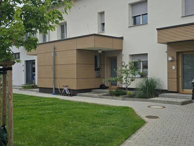 Reihenmittelhaus zur Miete 1.950 € 5 Zimmer 164 m² frei ab 01.10.2025 Erlangen 91056