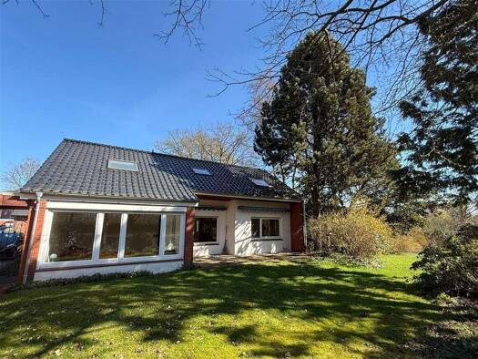 Einfamilienhaus zum Kauf 299.000 € 5 Zimmer 143 m² 1.117 m² Grundstück frei ab sofort Innenstadt Aurich 26603