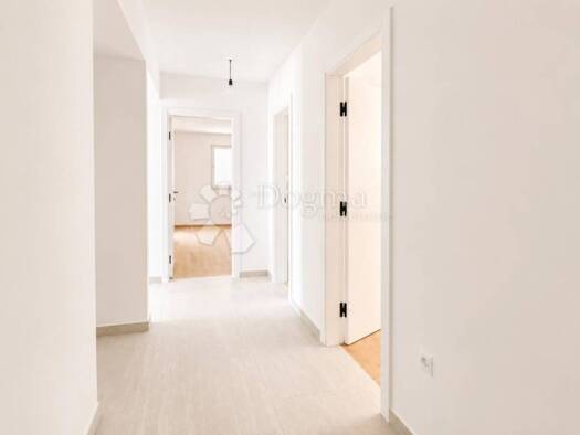 Wohnung zum Kauf 550.854 € 4 Zimmer 102 m² 1. Geschoss Veliko Brdo, Makarska Makarska
