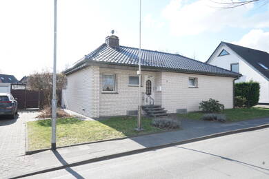 Bungalow zum Kauf 399.000 € 4 Zimmer 113 m² 1.040 m² Grundstück Büderich Wesel 46487