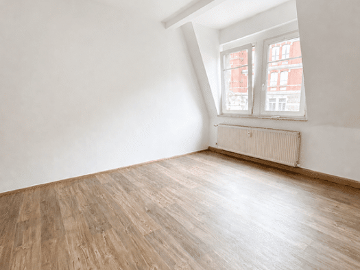 Wohnung zur Miete 240 € 2 Zimmer 53 m² 2 Geschosse frei ab sofort Greiz Greiz 07973