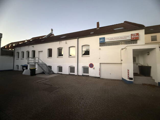 Praxis zur Miete provisionsfrei 1.700 € 380 m² Bürofläche Essenberger Straße 3 Moers-Mitte Moers 47441