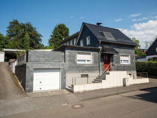 Einfamilienhaus zum Kauf 385.000 € 4 Zimmer 100 m² 400 m² Grundstück frei ab sofort Höhscheid Solingen 42655