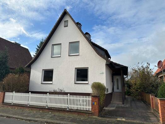 Einfamilienhaus zum Kauf 329.000 € 5 Zimmer 125 m² 583 m² Grundstück Neuenhäusen Celle 29221