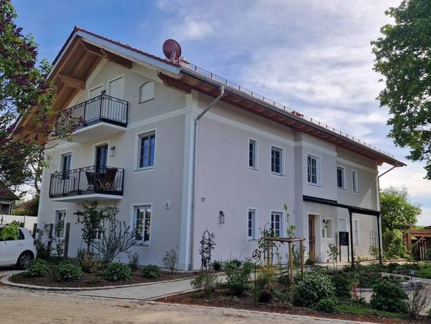 Wohnung zur Miete 1.190 € 3 Zimmer 82 m² 1. Geschoss frei ab 01.11.2026 Otto-Geist-Straße 17 Eiselfing Eiselfing 83549