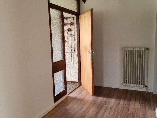 Einfamilienhaus zum Kauf 365.000 € 5 Zimmer 96 m² 930 m² Grundstück Erzingen Klettgau 79771