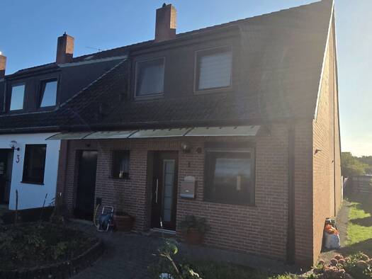 Reihenhaus zur Miete 1.350 € 4 Zimmer 130 m² 289 m² Grundstück frei ab 15.11.2026 Deichhorst Delmenhorst 27753
