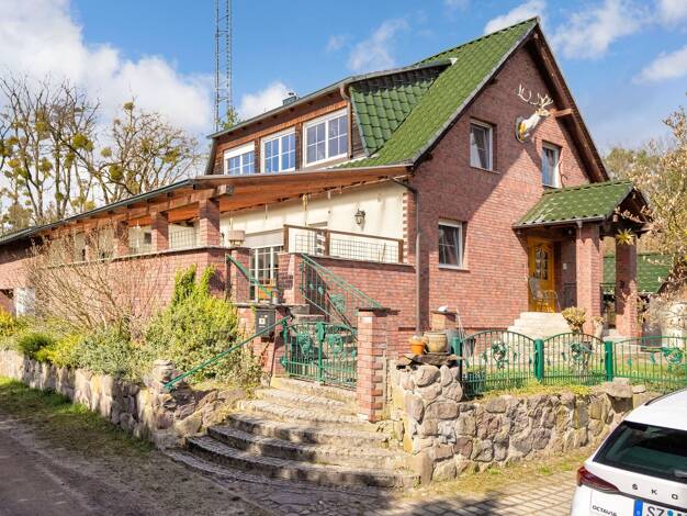 Mehrfamilienhaus zum Kauf 695.000 € 10 Zimmer 163 m² 44.576 m² Grundstück Tiefensee Werneuchen 16356