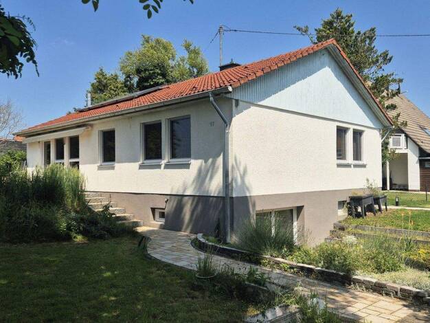 Bungalow zum Kauf provisionsfrei 675.000 € 4 Zimmer 108 m² 886 m² Grundstück Merching 86504