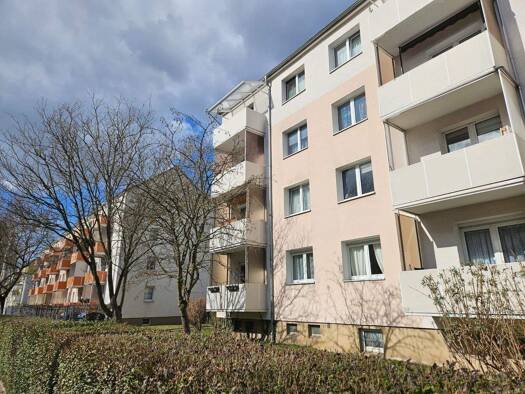 Wohnung zum Kauf 109.000 € 3 Zimmer 60 m² Damaschkestraße Halle 06130