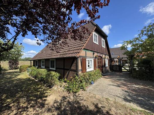Einfamilienhaus zum Kauf 180.000 € 5 Zimmer 135 m² 580 m² Grundstück frei ab sofort Nienwalde Gartow 29471