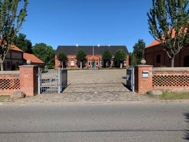 Haus zum Kauf 850.000 € 8 Zimmer 220 m² 24.000 m² Grundstück Kreien Kreien 19386