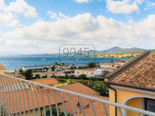 Wohnung zum Kauf 300.000 € 3 Zimmer 79,1 m² Golfo Aranci 07020