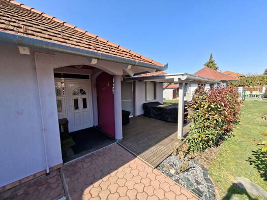 Ferienhaus zum Kauf 295.000 € 3 Zimmer 119 m² 600 m² Grundstück frei ab sofort Cserszegtomaj  8372