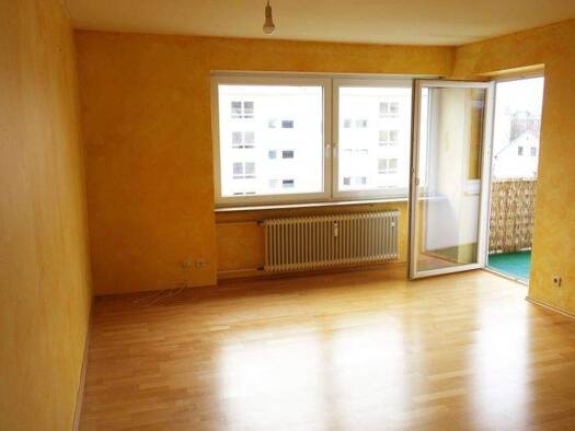 Wohnung zur Miete 760 € 2 Zimmer 67 m² 3. Geschoss frei ab sofort Lessingstrasse 10 Westenviertel Regensburg 93049