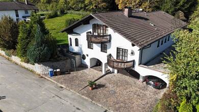 Einfamilienhaus zum Kauf 729.000 € 6 Zimmer 220 m² 698 m² Grundstück Deggendorf Deggendorf 94469