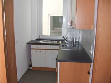 Wohnung zur Miete 250 € 2 Zimmer 42 m² frei ab sofort Greiz Greiz 07973