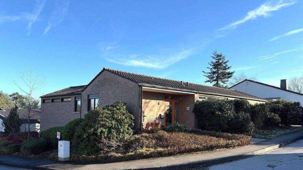 Einfamilienhaus zum Kauf provisionsfrei 940.000 € 5 Zimmer 184 m² 833 m² Grundstück Am Pannhaus 3 Laurensberg Aachen 52072