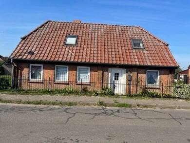 Einfamilienhaus zum Kauf 150.000 € 6 Zimmer 120 m² 715 m² Grundstück frei ab sofort Zepelin Zepelin 18246
