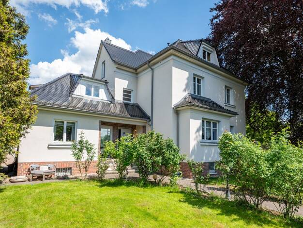 Villa zum Kauf 1.590.000 € 11 Zimmer 319,4 m² 1.050 m² Grundstück Schleußig Südwest 04229