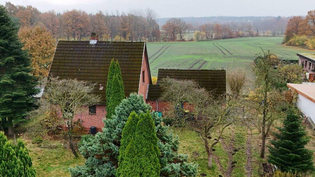 Einfamilienhaus zum Kauf 185.000 € 5 Zimmer 84 m² 999 m² Grundstück Jevenstedt 24808