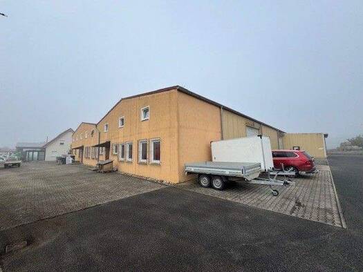 Lagerhalle zum Kauf 890.000 € 1.948 m² Lagerfläche Lonnerstadt 91475