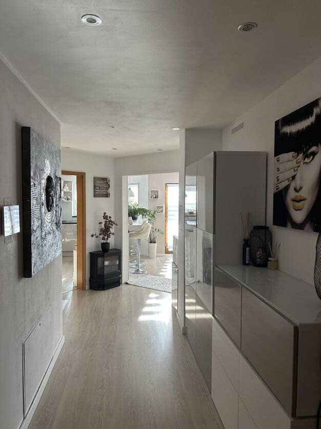 Wohnung zum Kauf provisionsfrei 335.000 € 4 Zimmer 100 m² Dachgeschoss, 1. Geschoss frei ab 01.09.2025 Reihen Sinsheim 74889