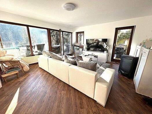 Terrassenwohnung zum Kauf als Kapitalanlage geeignet 219.000 € 3,5 Zimmer 80 m² Neuenbürg 75305