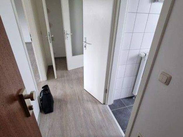 Wohnung zur Miete 737 € 2 Zimmer 56,5 m² frei ab 18.12.2025 Bochumer Straße 4 Rath Düsseldorf 40472