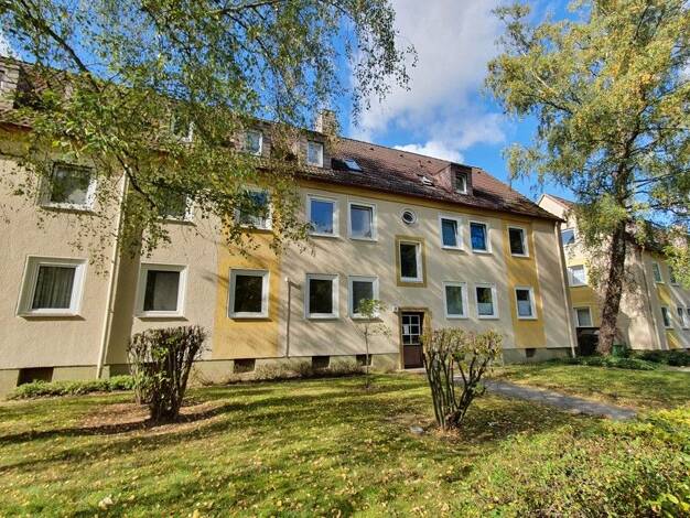 Wohnung zur Miete 402 € 2,5 Zimmer 38,8 m² Dachgeschoss frei ab 05.09.2025 Nibelungenstr. 8 Braunschweig 38112