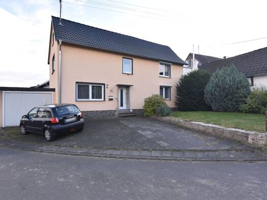 Einfamilienhaus zum Kauf 199.000 € 6 Zimmer 130 m² 377 m² Grundstück frei ab sofort Pleckhausen 56593