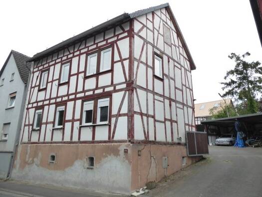 Mehrfamilienhaus zum Kauf 275.000 € 4 Zimmer 120 m² 1.050 m² Grundstück Volpertshausen Hüttenberg 35625