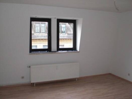 Wohnung zur Miete 385 € 3 Zimmer 77,5 m² 1. Geschoss frei ab sofort Altenburg Altenburg 04600