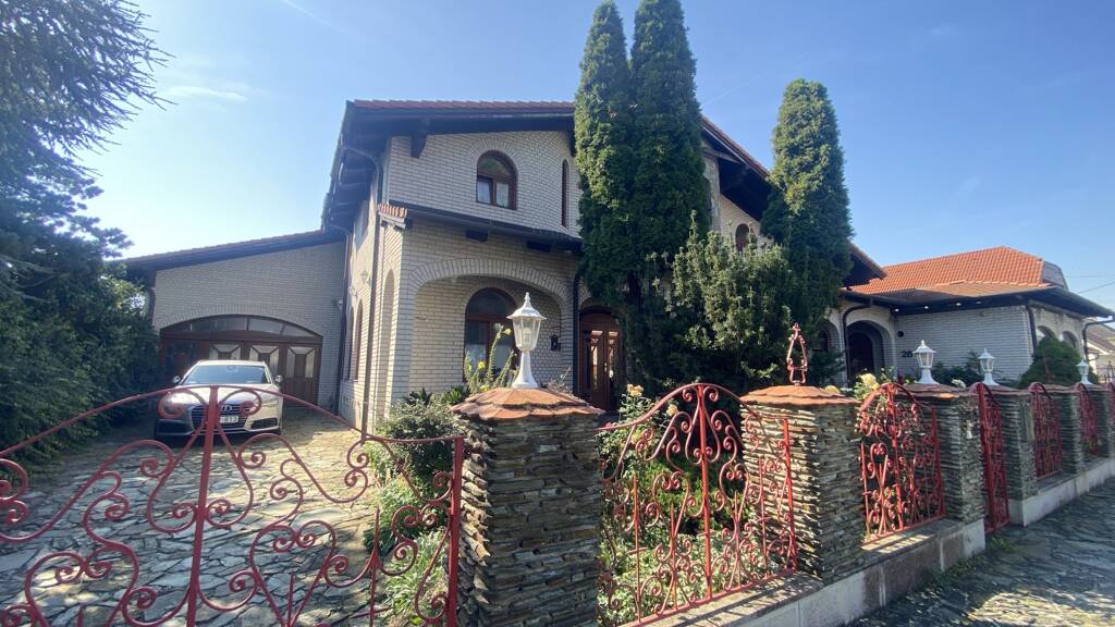 Haus zum Kauf provisionsfrei 625.000 € 6 Zimmer 452 m² 1.344 m² Grundstück Szombathely 9700