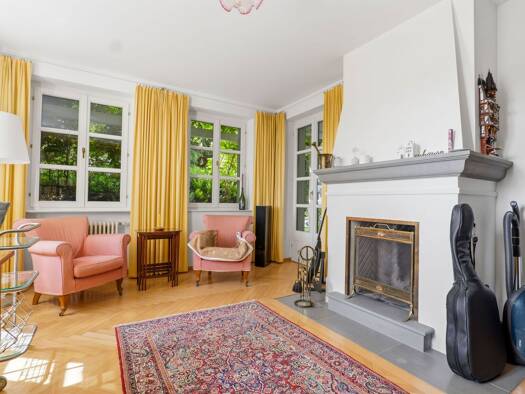 Villa zum Kauf 11 Zimmer 337,7 m² 2.325 m² Grundstück Lustenau 6890