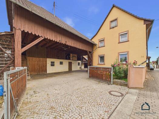 Einfamilienhaus zum Kauf 329.000 € 8 Zimmer 200 m² 858 m² Grundstück Forchheim 79362