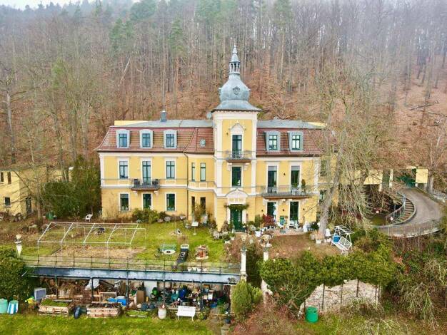 Haus zum Kauf 990.000 € 14 Zimmer 3.237 m² Grundstück Unterm Hain 12 Mörla Rudolstadt 07407