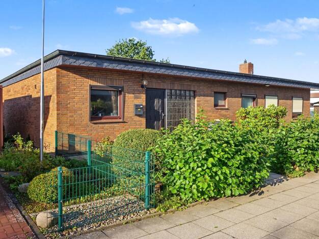 Einfamilienhaus zum Kauf 229.000 € 4 Zimmer 143 m² 445 m² Grundstück Brunsbüttel 25541