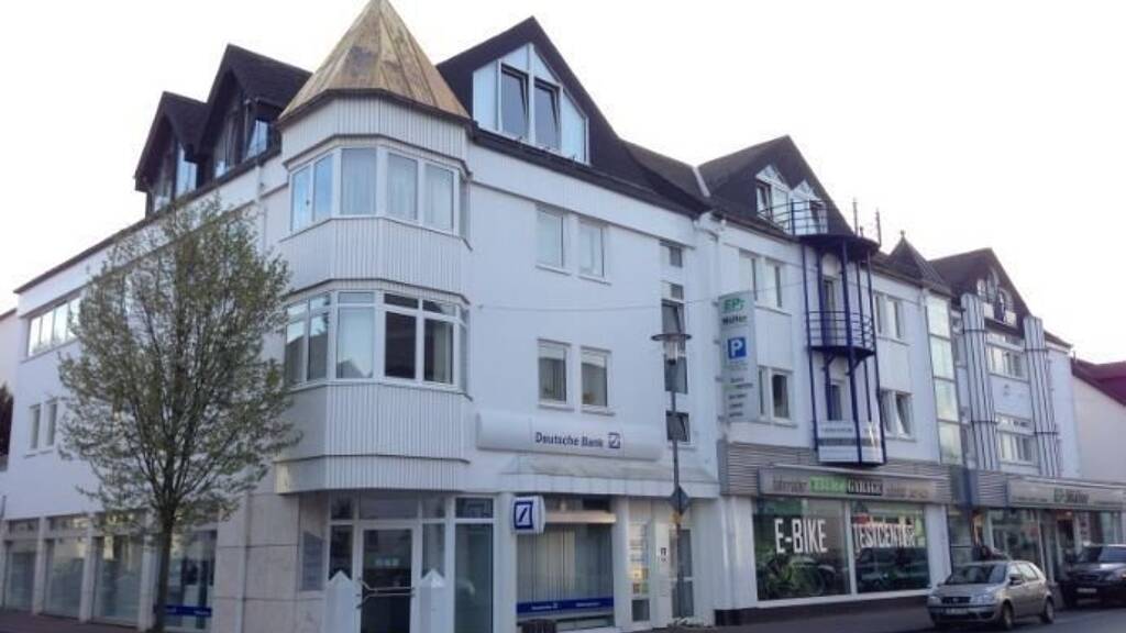 Wohnung zur Miete 990 € 4 Zimmer 154 m² 2. Geschoss frei ab sofort Hauptstrasse 17 Haiger 35708