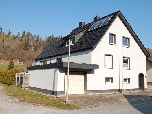 Mehrfamilienhaus zum Kauf 249.000 € 6 Zimmer 194 m² 1.328 m² Grundstück Bredelar Marsberg 34431