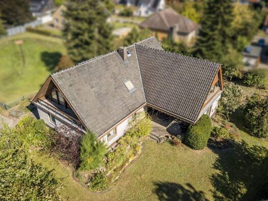 Einfamilienhaus zum Kauf provisionsfrei 528.000 € 9 Zimmer 256 m² 1.200 m² Grundstück frei ab sofort Bissendorf Wedemark 30900